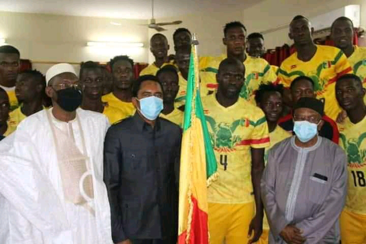 CHAN 2021 : Remise discrète du drapeau aux Aigles !